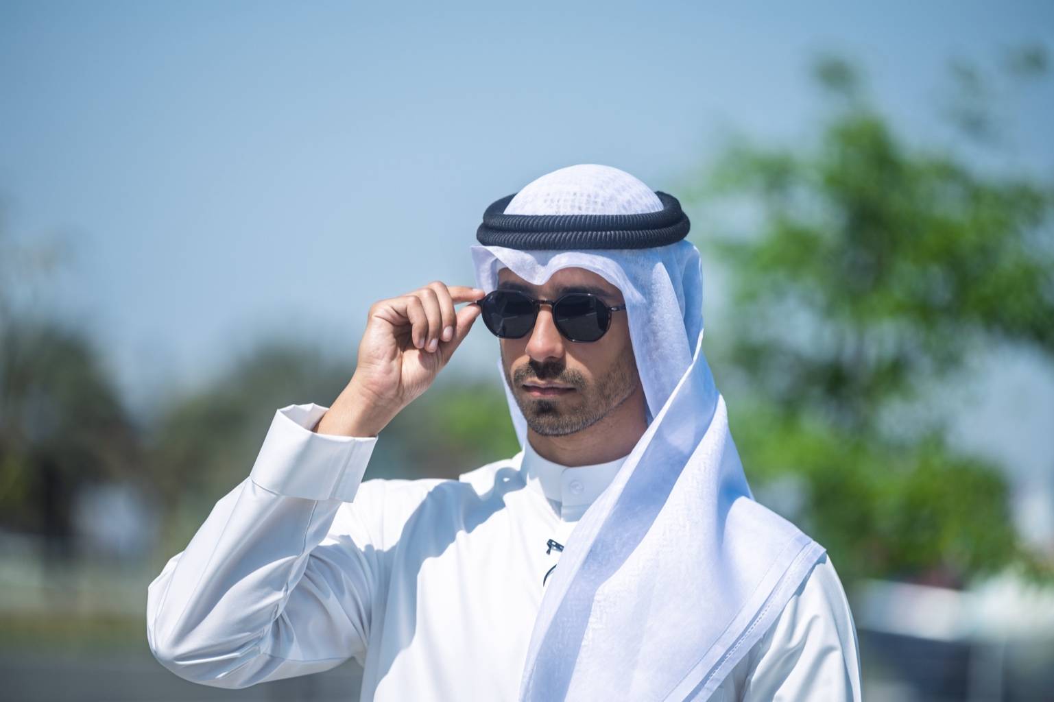 نظارات مستوحاة من سويسرا، مصنوعة يدويًا