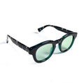 Pinus Spicy Greengarden — Bio Acetate من Looklight